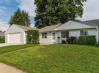 903 12th St NW, Rochester, MN 55901