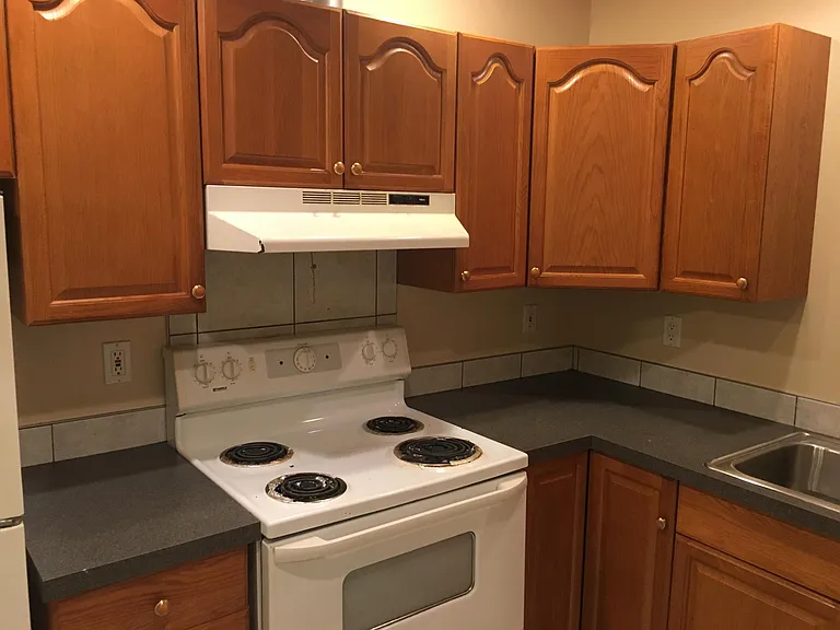 822 Sunset Blvd NE #101 — Photo 11