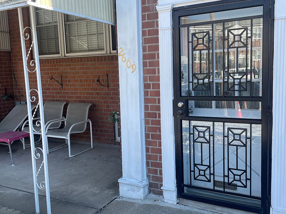 1st image of 2609 E Mimi Cir #1