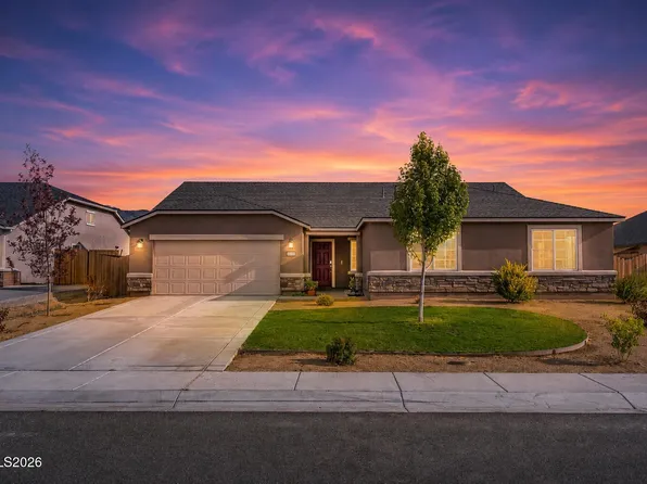 572 Pine Creek Cir, Dayton, NV 89403