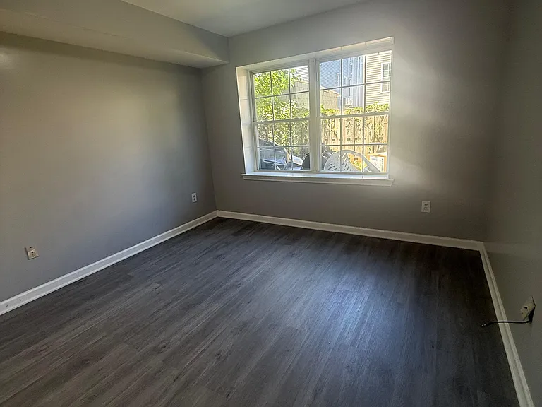 95 Wainwright St #1G — Photo 2