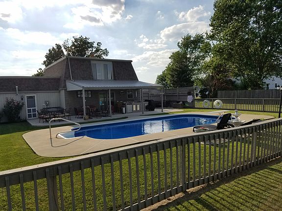 3rd image of 12233 Township Road 77