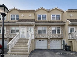 147 Dartmouth Loop, Staten Island, NY