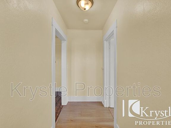5th image of 4 Daniels Ave