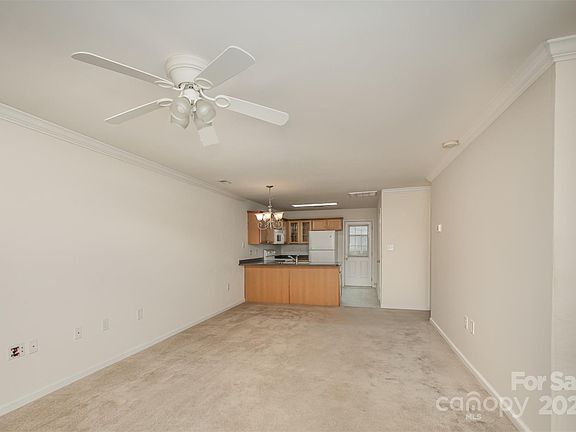 4th image of 609 Fawnborough Ct
