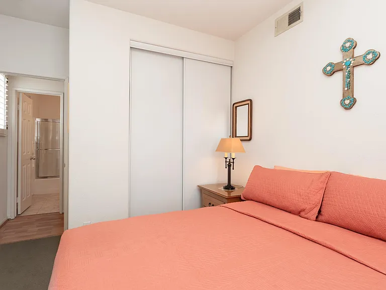 7505 Hazard Center Dr — Photo 24