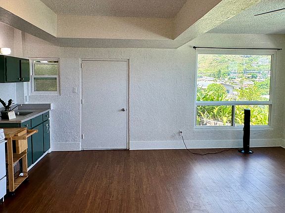 Actual unfurnished living room