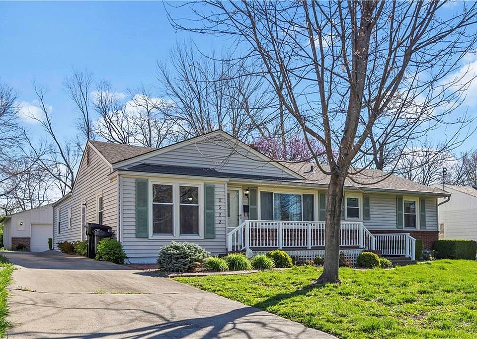 1st image of 2523 Glen Ln