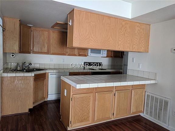 3rd image of 101 Luna Way APT 116