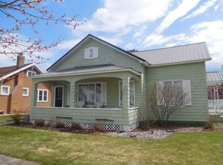 418 Iron St, Norway, MI 49870