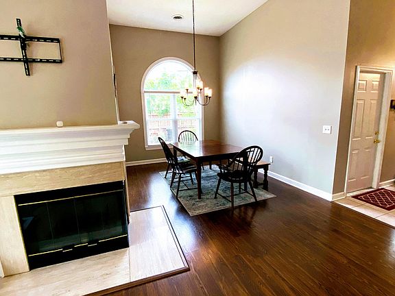2nd image of 3717 New Colony Dr