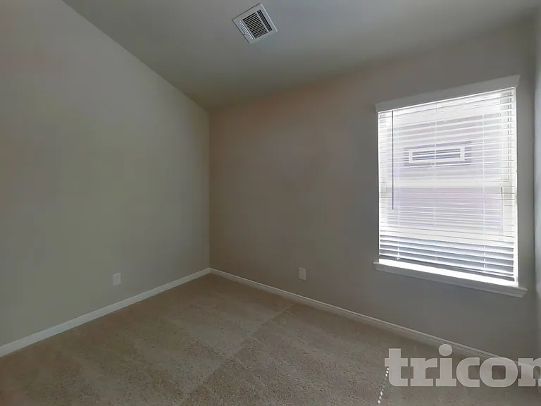 9829 Glen Brook Ln — Photo 10