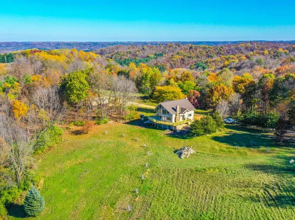 22727 Bell Hollow Ln, Richland Center, WI 53581