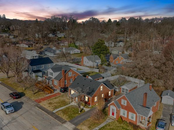1340 Wateree St, Kingsport, TN 37660