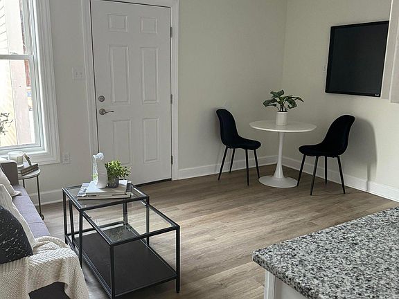 3rd image of 34 W Franklin St #5
