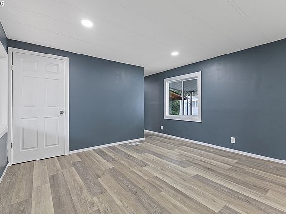 3rd image of 3921 E Fourth Plain Blvd Unit 58