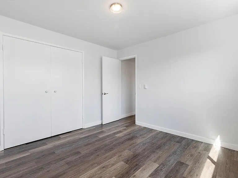 Baker 38 Apartments — Photo 49