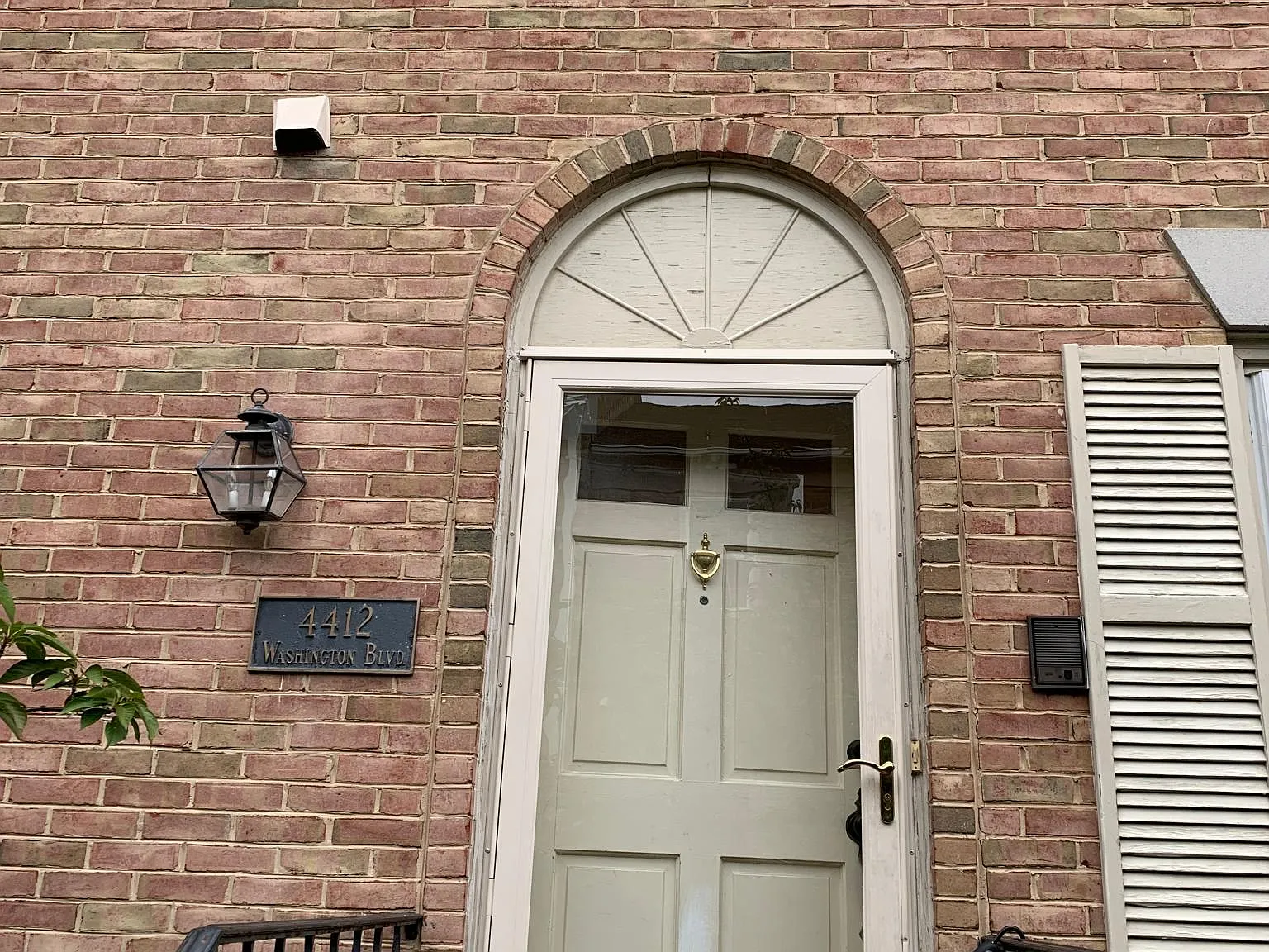 4412 Washington Blvd — Photo 4