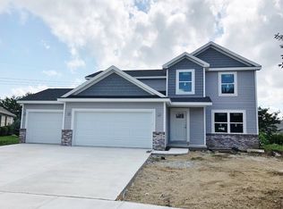 1713 Eide Rd, Bloomington, IL 61704