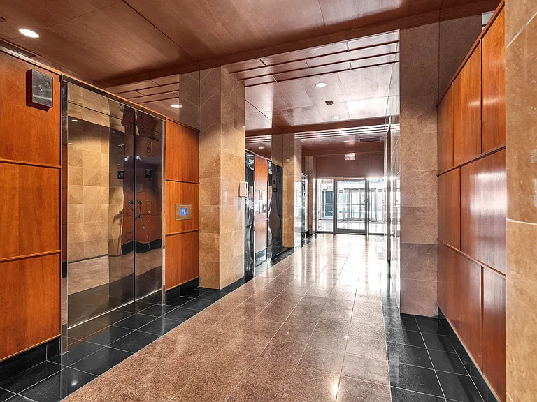 1122 N Clark St #1710 — Photo 19