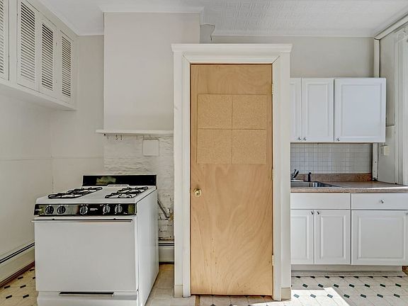 5th image of 2806 Palisade Ave APT 3L
