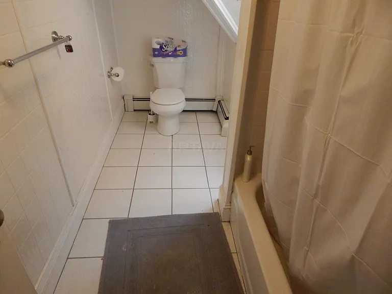 33 Billingham St #5 — Photo 7