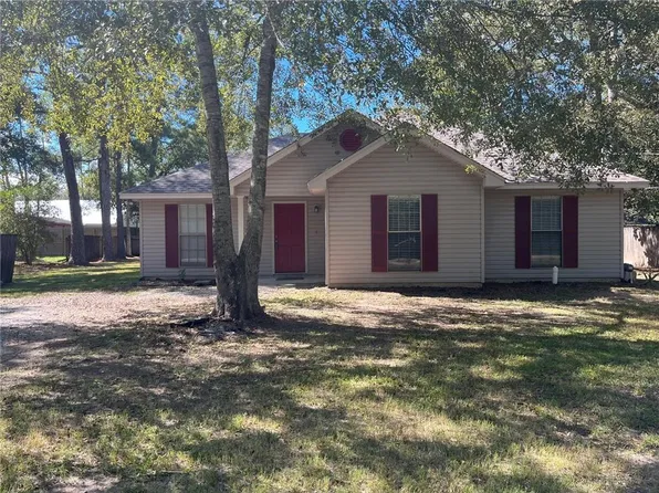 61323 Rock Rd, Lacombe, LA 70445