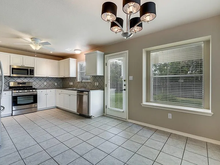 14316 Ballycastle Trl — Photo 13
