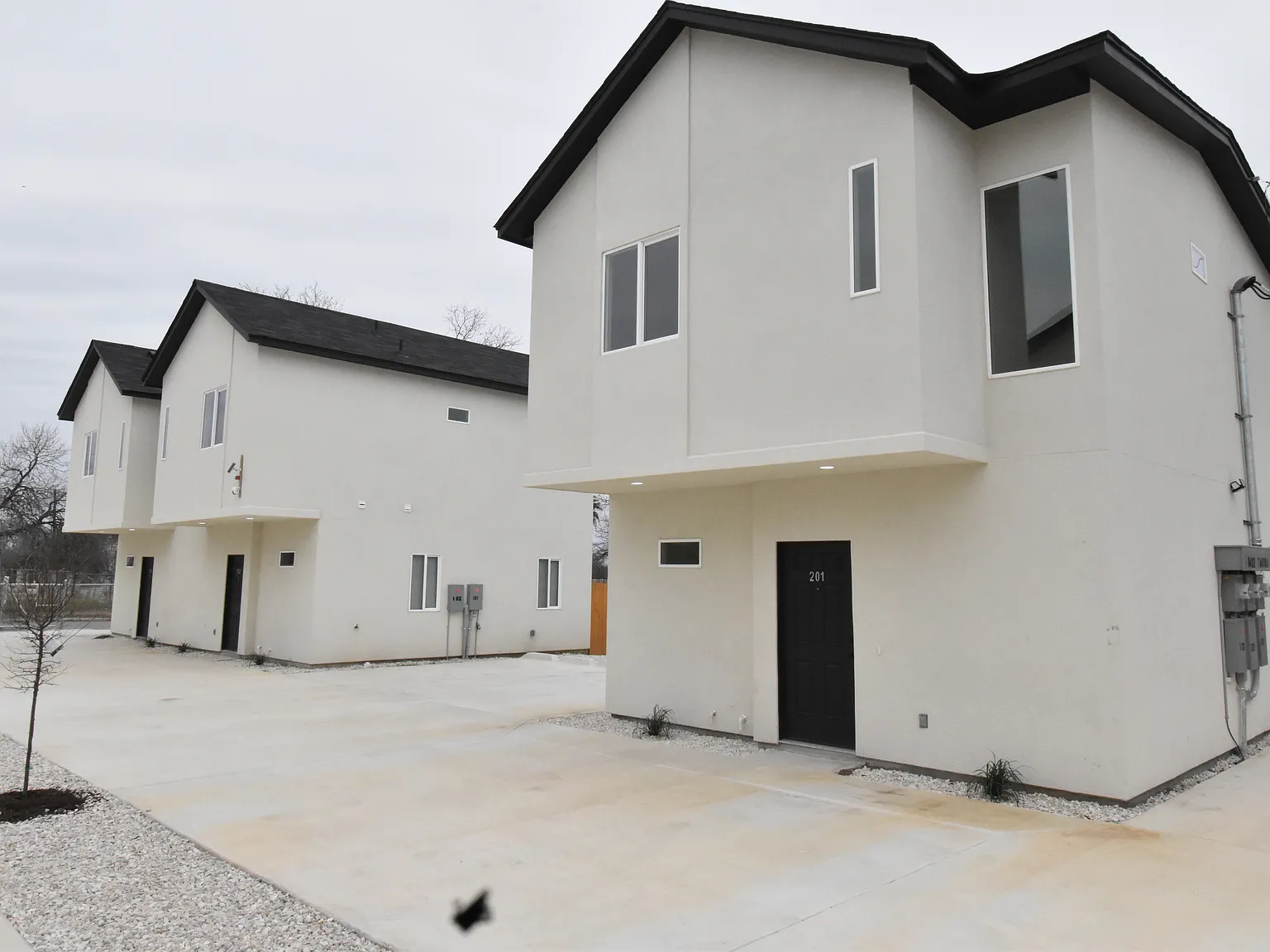 3 bed, 2.5 bath, 1100 sqft, $1,350 — Photo 4