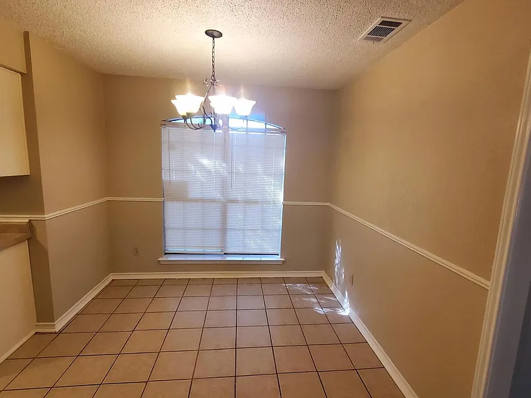 505 Pelican Ct — Photo 7