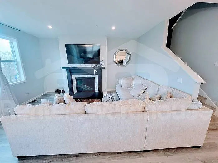 14807 Willemite St NW — Photo 6