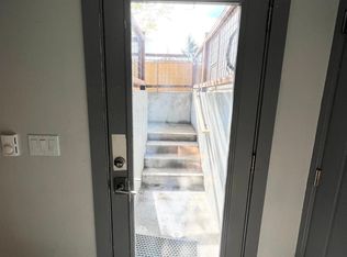 2203 SE 60th Ave UNIT B, Portland, OR 97215