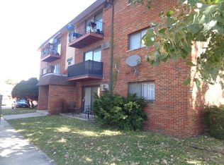 6338 W 99th Pl APT 2A, Oak Lawn, IL 60453