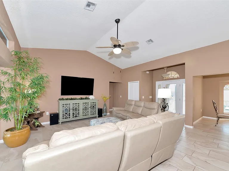 15564 Ruston Cir — Photo 14