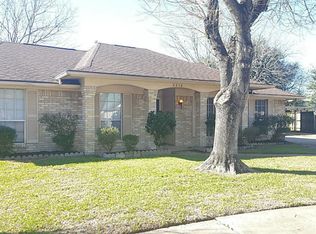 2318 Walnut Ct, Deer Park, TX 77536