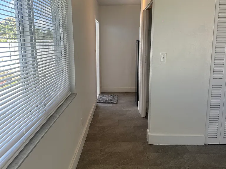 4100 SW 115th Ave — Photo 7