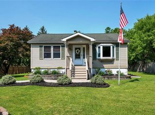 2 Moffatt Ln, Chester, NY 10918