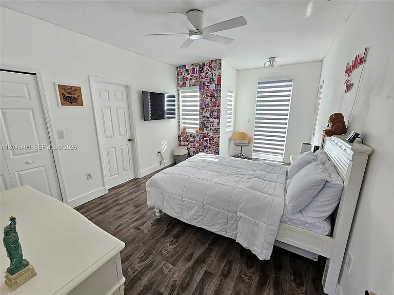 15561 SW 31st Ln — Photo 33