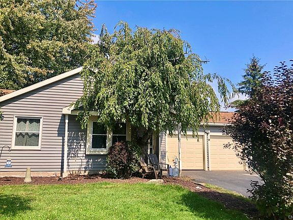 3rd image of 8205 Renfrew Dr