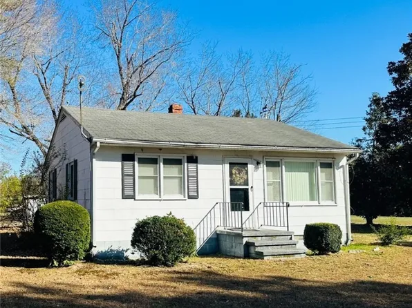 2740 Beulah Church Rd, Saint Stephens Church, VA 23148