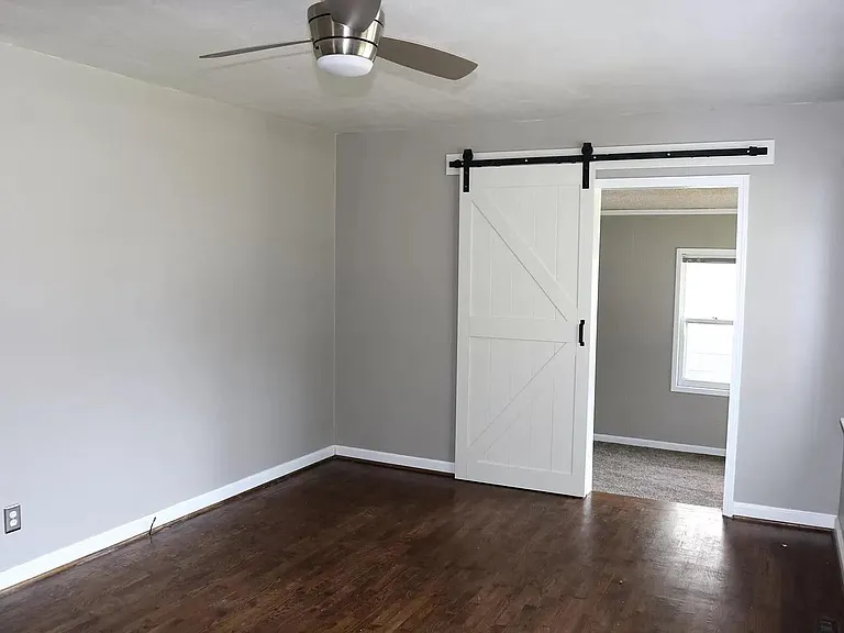 1915 S Roanoke Ave — Photo 5