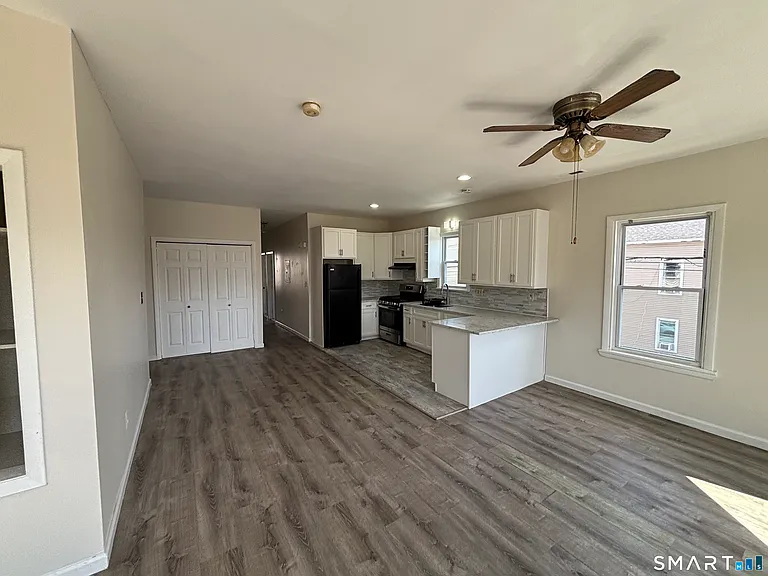 236 Brooks St #236 — Photo 5
