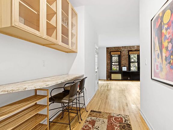 4th image of 205 E 89th St APT 3D