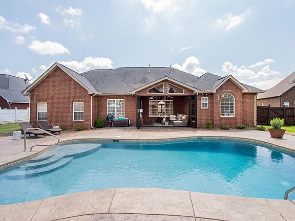 4th image of 4505 Mount Mabry Ln