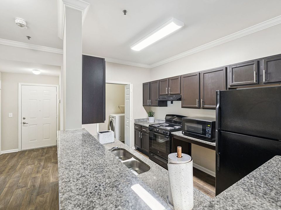 Summit - 3 Bed / 2 Bath - 1,330 Sq.Ft. (ADA Accessible Kitchen)