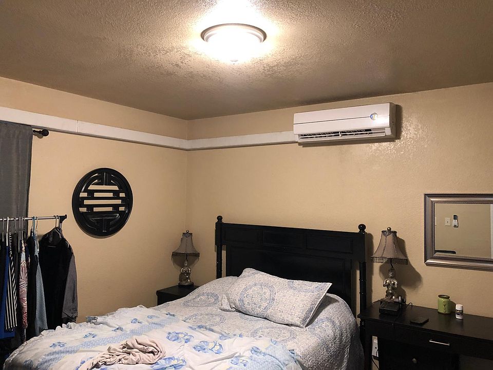 2nd image of 3314 N Maple Ave