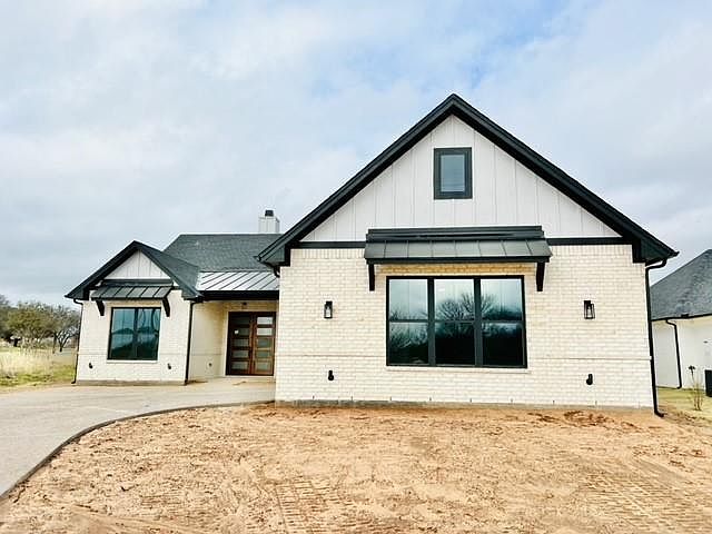 1st image of 17019 Trailwood Dr