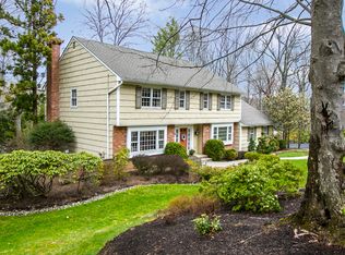 21 Lord William Penn Dr, Morristown, NJ 07960