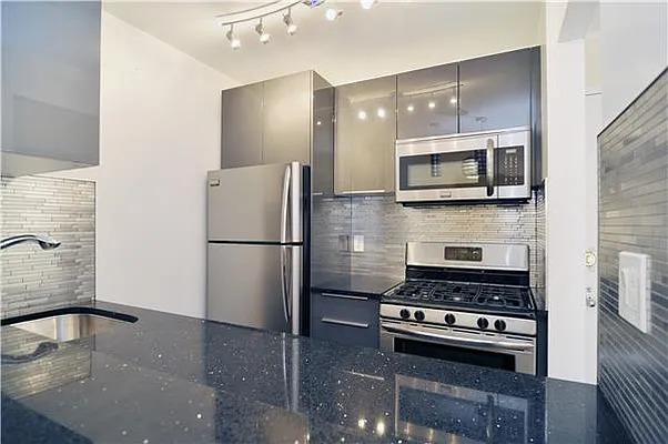 Rented by Maz Group NY | media 19