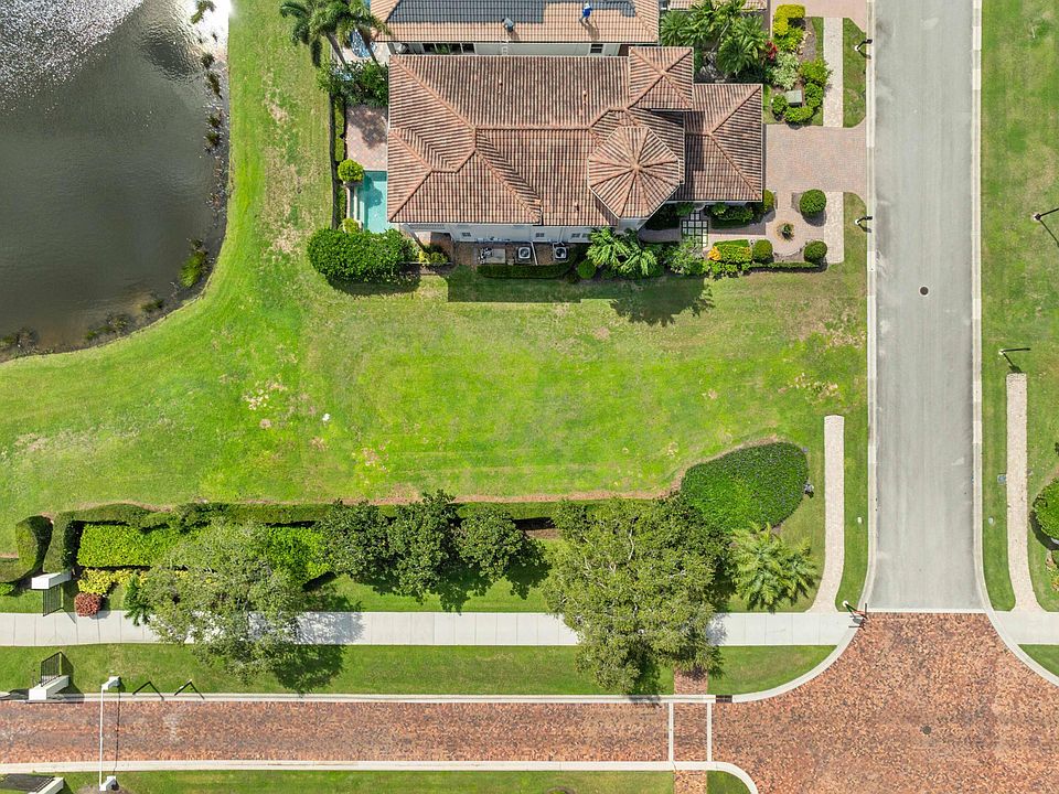 1st image of 103 SE Santa Gardenia